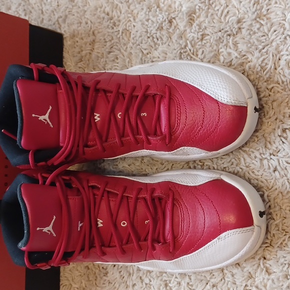 EUC Air Jordan 12 Retro Size 8 Red / White - Picture 13 of 16